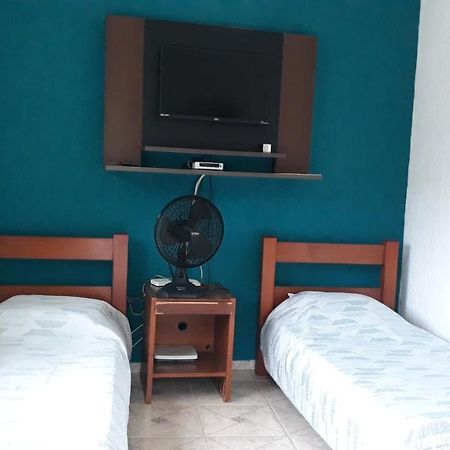 הוילה אובטובה Casa Fins De Semana E Temporada מראה חיצוני תמונה